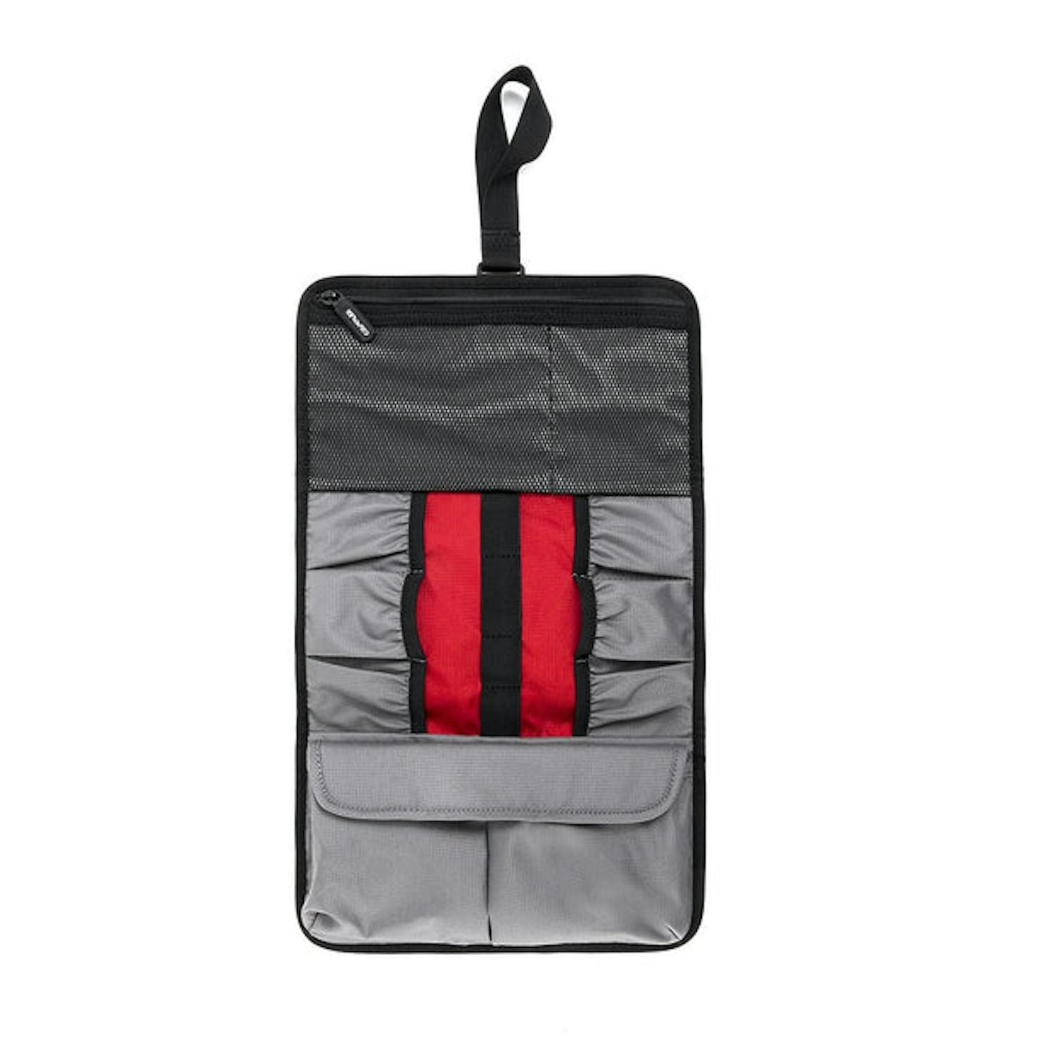 fr0 corg 0 01 001 open 620x Crumpler holder styr på de små dele.